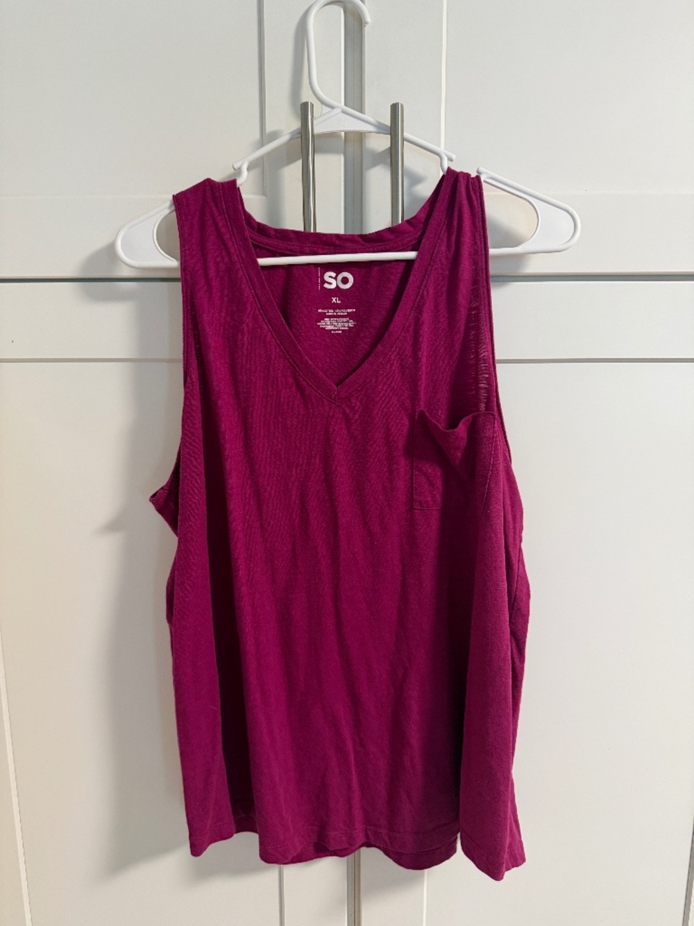 SO Women’s XL Berry Pink V-Neck Pocket Tank Top